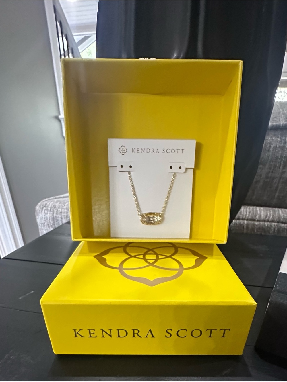 Kendra Scott Cubic Zirconia Oval Elisa Luxe Pendant Necklace - Picture 3 of 5